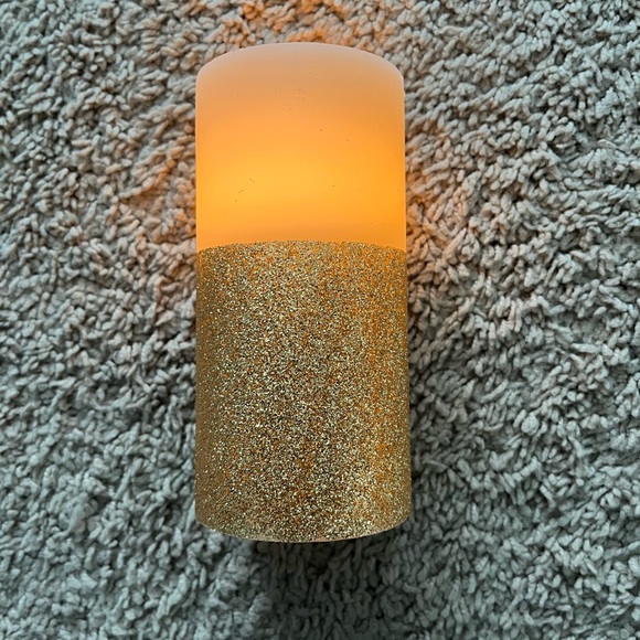 Fake Candle with Gold Glitter at Bottom - Picture 1 of 4